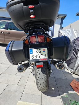 Yamaha FJR 1300 - 12