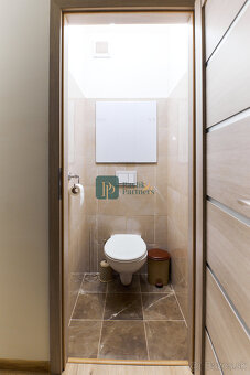 Predaj veľký 3 izbový byt, kompletná rek., balkón, 85m2 - 12