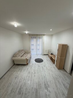 Prenájom 2- izbového bytu - 12