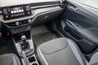 Škoda Fabia 1.0MPI Active - 12