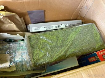 Vláčiky TT - budovy, stromy, príslušenstvo - 12