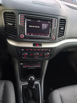 Seat Alhambra 2,0 TDi rok 2017 - 12