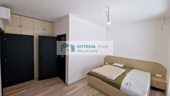 Ponúkam na PREDAJ 5 IZBOVÝ PENTHOUSE V MESTE NOVÉ ZÁMKY - 12