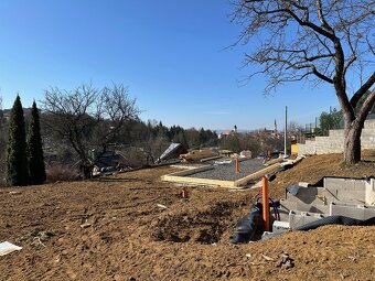 Rozostavaný RD s projektom, stavebným povolením a pozemkom - 12