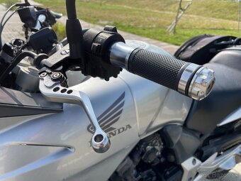 HONDA CBF 600 SA - verzia s ABS, 57kw, r.v. 2004 - 12