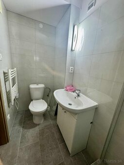Veľký 1i byt s terasou na prenájom v Kolárove - 12