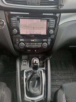 Nissan Qashqai 4x4 + ťažné, 360 kamera - 12