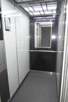 Na predaj veľkometrážny 3 izbový byt s balkónom - 12