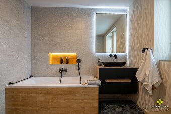 Unikátny 3-izbový byt na Starom sídlisku - 12