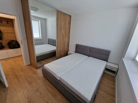 Moderny 3-izbovy byt s predzahradkou 100m2 - 12