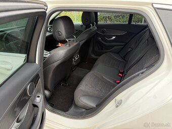 Mercedes-Benz C trieda Kombi 220 d 4matic 9G - 12