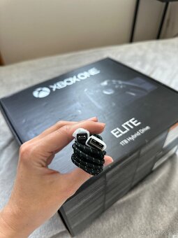 XBOX ONE Elite 1TB Hybrid Drive - 12