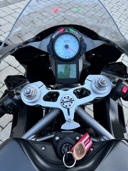 Ducati 749 dark - 12