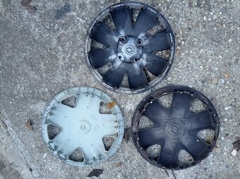 Puklice Renault Dacia VW Škoda - 12