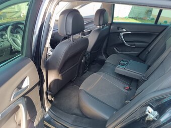 Insignia combi sport tour - 12