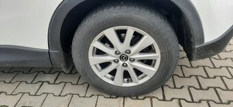 Mazda CX-5  2,2 DIESEL Automat, 4×4 110KW , biela metaliza - 12