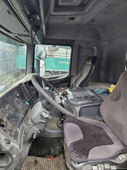 Sklapac Scania 124 420 2004 8x4 porucha motora - 12