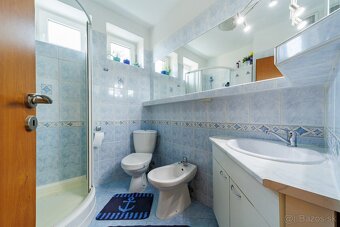 5-IZB RODINNÝ DOM, TOMÁŠOV, PREDZÁHRADKA, JAZIERKO, GARÁŽ - 12