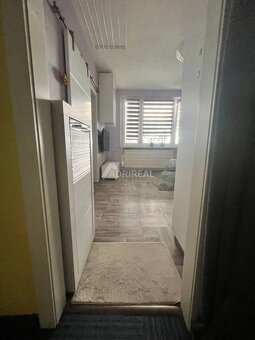 REZERVOVANÉ: 1i byt rekonštr. + zariadenie 38,92 m2; Záhonok - 12