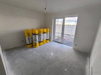 NOVOSTAVBA – 4 izbový rodinný dom – 35 minút od centra BA - 12