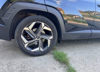 Hyundai Tucson 1.6 TGDI HEV - 12