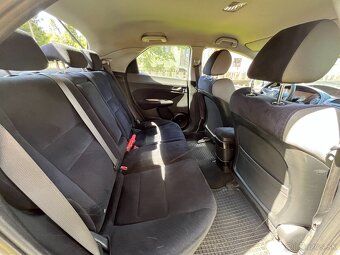 Honda Civic 2.2 CTDi - 12