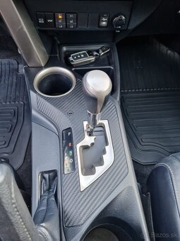 Toyota RAV4 2.2 l D-CAT Executive 2014 - 12