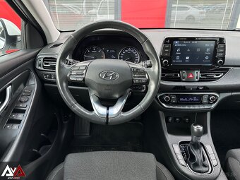 Hyundai i30 CW 1.6 CRDi DTC Family, 121 680km, SR - 12