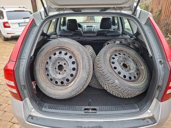 Predám Kia Ceed SW 1.6 CRDi, 3/2008 - 12