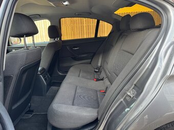 BMW E90 330d LCI 2010 Automat - 12