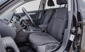 Volkswagen Passat B7 1.6 TDI Sedan - 12