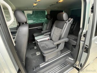 Volkswagen Multivan 2.0 TDI Highline 7-miestny - 12