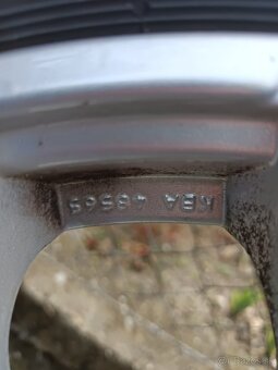 Predám zimnú kompletnú sadu na Audi a6 - 12