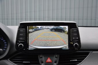 Hyundai i30 CW 1.6 CRDi Family SR 1Majiteľ - 12