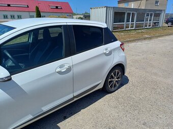 Toyota yaris - 12