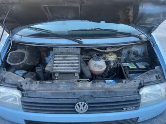VW Transporter T4 2,5TDI 75Kw , 9 míst - 12