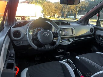 Toyota Yaris 1.5 Hybrid e-CVT, Najazdené 56 192km, SK pôvod - 12
