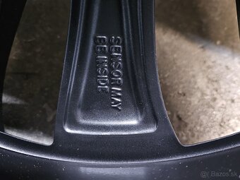 TESLA MODEL Y Originálne 21“ zimné pneumatiky Pirelli - 12