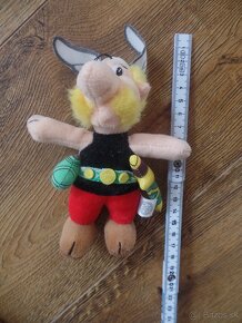 Disney Simba Winnie Pooh & plys.hracky NOVÉ - 12