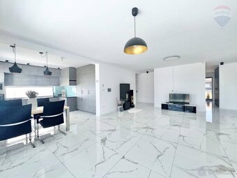 Predaj rodinného domu v Dunajskej Strede, Florida Park, 5 iz - 12