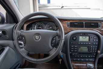 Jaguar S-Type 3.0 V6 175kw Manual - 12