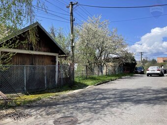 Dom na hranici Hronca a Valaskej, ktorý čaká na nový začiato - 12
