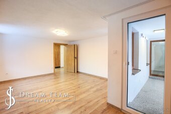 PRENÁJOM 2-izbový priestranný byt, 70m2, Banská Štiavnica - 12