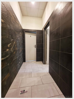 BUDOVA / PREDAJ / PRIAME CENTRUM BB / J. CIKKERA - 12