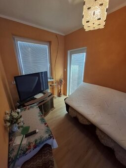 RODINNÝ DOM - ČECHYNCE - 1530m2 POZEMOK - POVODNY STAV - 12