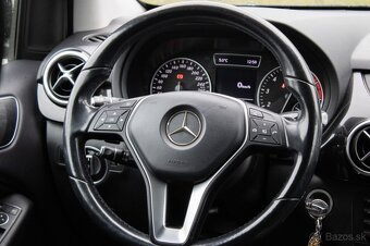 Mercedes-Benz B 180 - 12