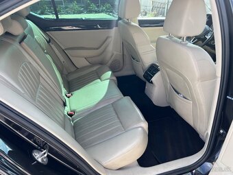 Superb 2.0 tdi L&K - 12