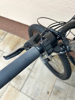 Specialized rockhopper 29” E-bike - 12