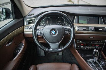 BMW Rad 5 GT 530d xDrive - 12