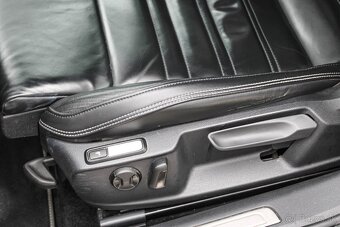 Volkswagen Passat Variant 2.0 BiTDI R-Line DSG 4x4 - 12